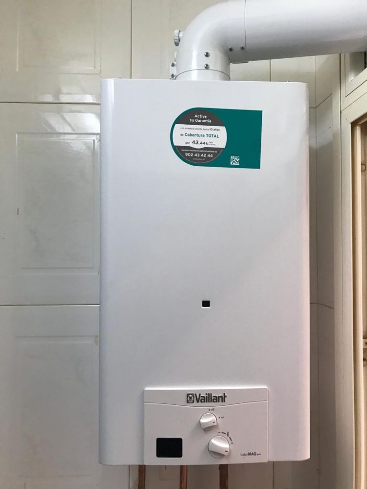 Instalación de calentadores a gas, ideales para calentar el agua de manera rápida y eficiente en tu hogar.