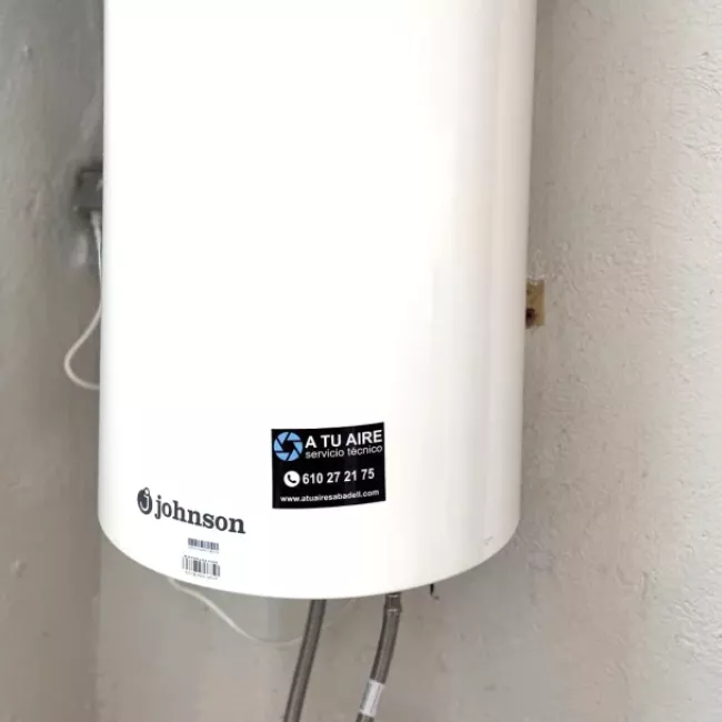 Instal·lació de calderes de biomassa a Sabadell, una opció ecològica i eficient per a calefacció i aigua calenta.