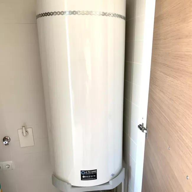 Instal·lació de calderes a Badalona, ​​proporcionant calefacció eficient i aigua calenta durant tot l´any.