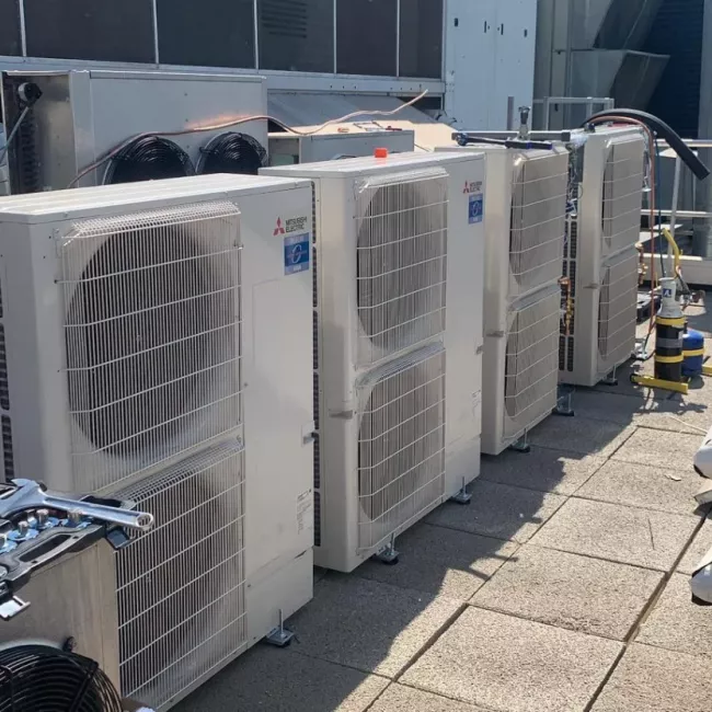 Reparació d'aire condicionat a Mollet del Vallès, assegurant un funcionament eficient i perllongant la vida útil dels teus equips.