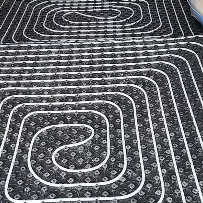 Instalación de suelo radiante para calefacción eficiente y confort en tu hogar